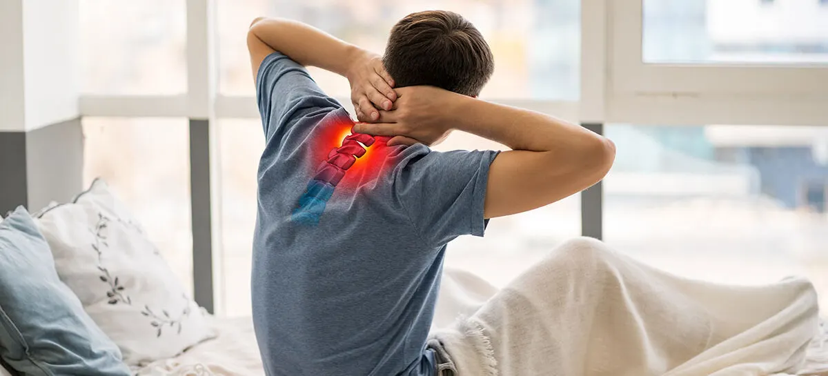 أهمية العلاج الطبيعي في السيطرة على أعراض التهاب الفقرات العنقية